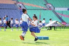 2025天津马拉松 李芷萱破赛道纪录夺冠 康洋洋夺男子第一